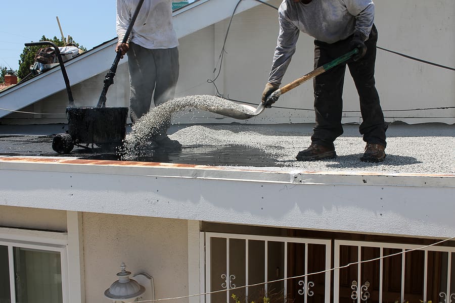 What Are the Risks of a Tar and Gravel Flat Roof?